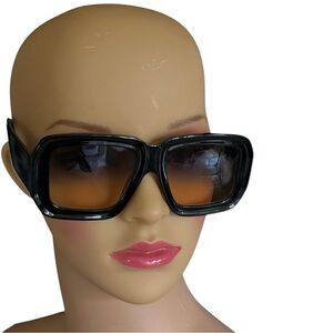 Classy Black Oversized Ombre Sunglasses shaded Dark to Light Lenses NWOT